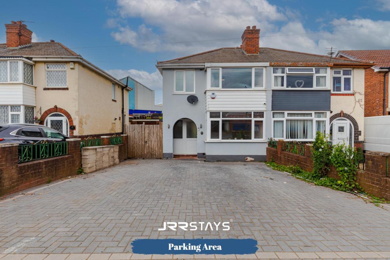 Tipton 3 Bedroom House Garden Sleeps 7 - Jrr Stays Coseley Exteriör bild